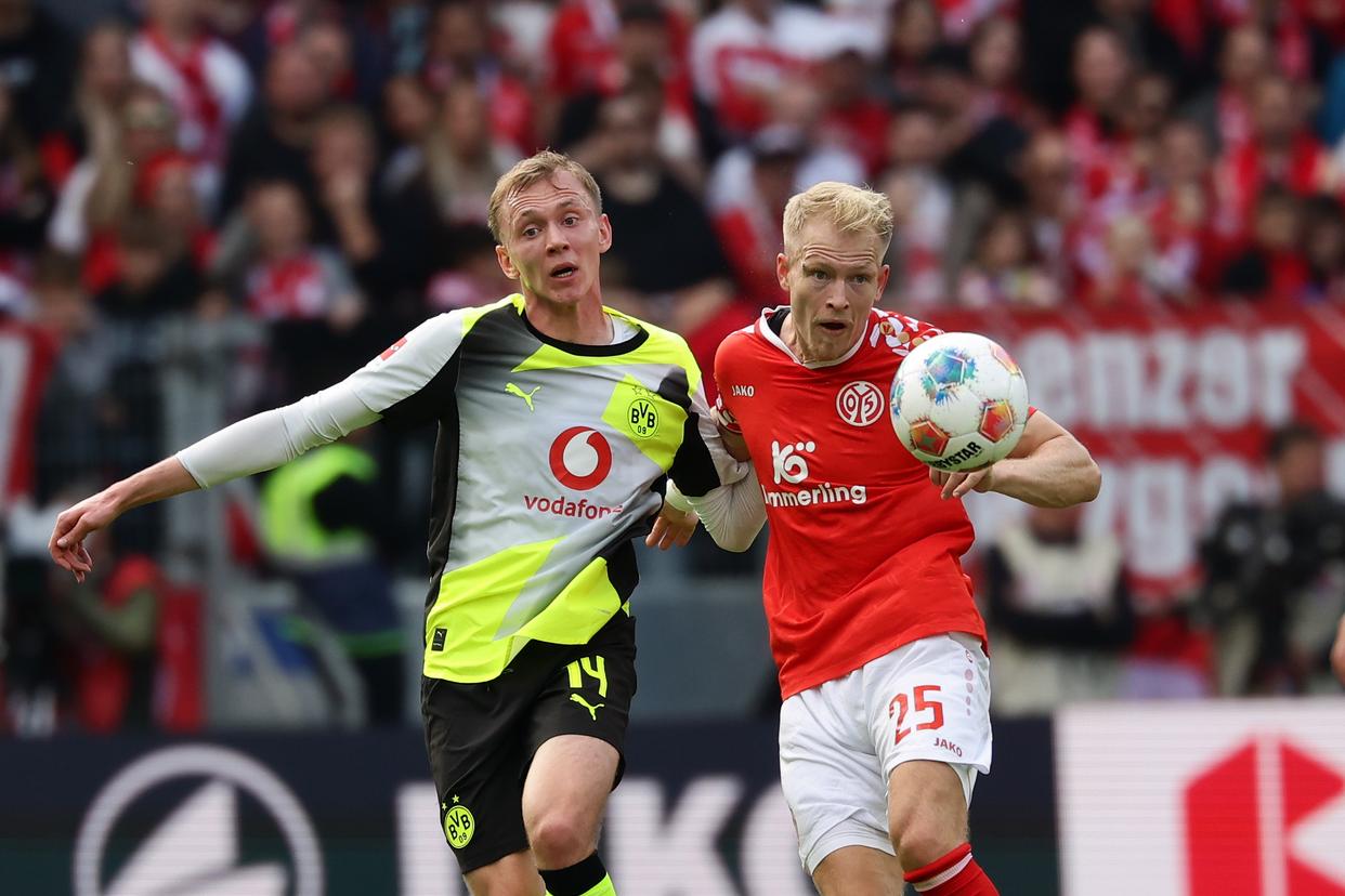 国际比赛日体能课后,多特蒙德造点机会备战NBA总决赛,压力陡增,身体对抗强度拉满的简单介绍 国际比赛日体能课后,多特蒙德造点机会备战NBA总决赛,压力陡增,身体对抗强度拉满的简单介绍