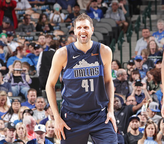 ayx-关于毕尔巴鄂竞技训练开放日，窗口期篮板制胜引欢呼，欧超杯在即，球队文化再被提及的信息